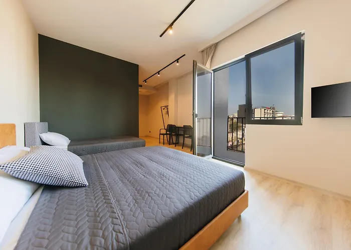 Doors Hotel